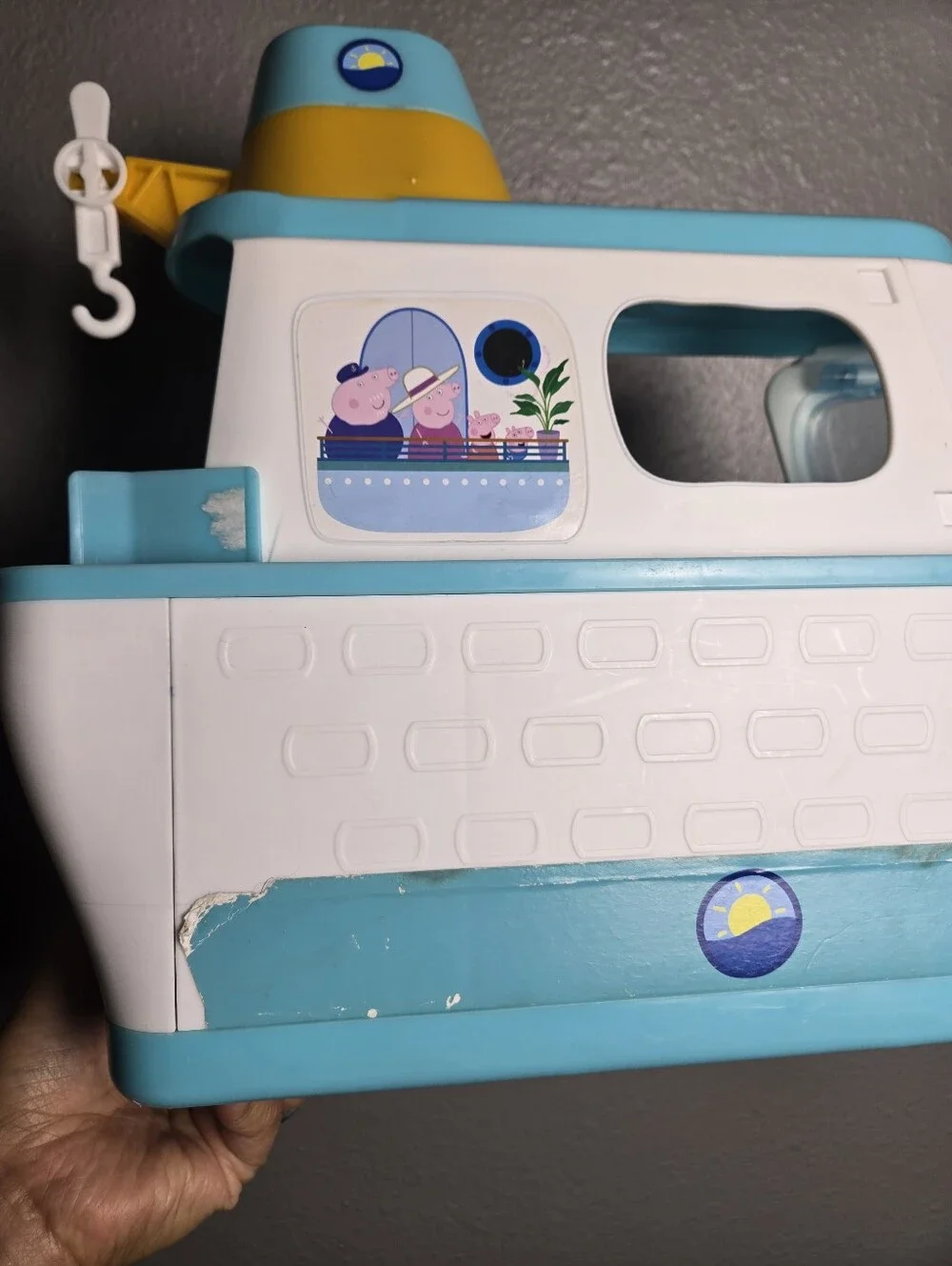 Peppa Pig Cruise Ship & Figurines
